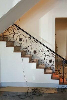 BÁO GIÁ CẦU THANG SẮT