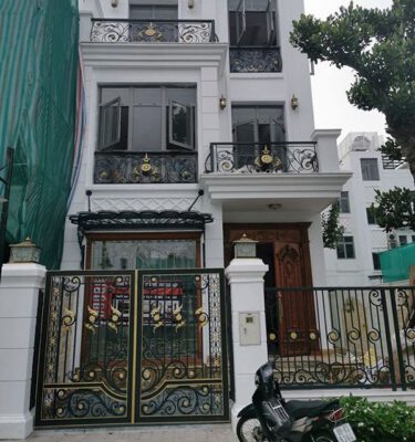 Lan can cầu thang sắt