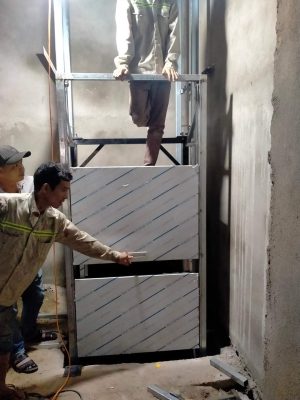 Thang tải khách 2025