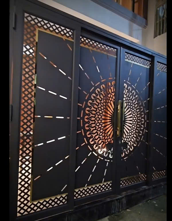 Cửa sắt lùa quay đà nẵng